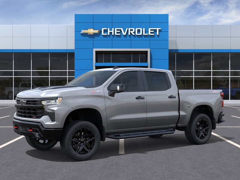 Chevrolet Silverado 1500 Vehicle Full-screen Gallery Image 2
