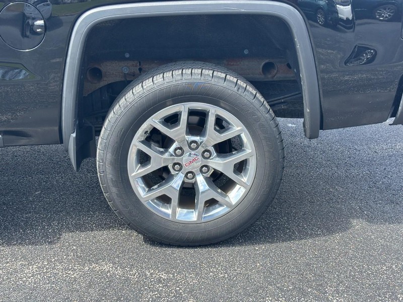 GMC Sierra 1500 Vehicle Full-screen Gallery Image 9