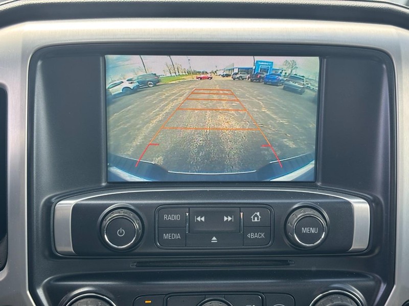 GMC Sierra 1500 Vehicle Full-screen Gallery Image 22