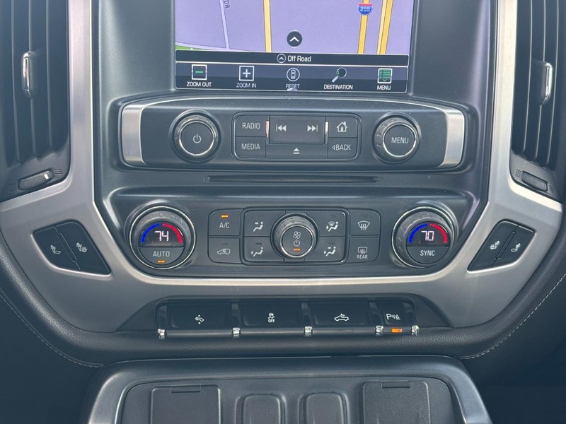 GMC Sierra 1500 Vehicle Full-screen Gallery Image 23