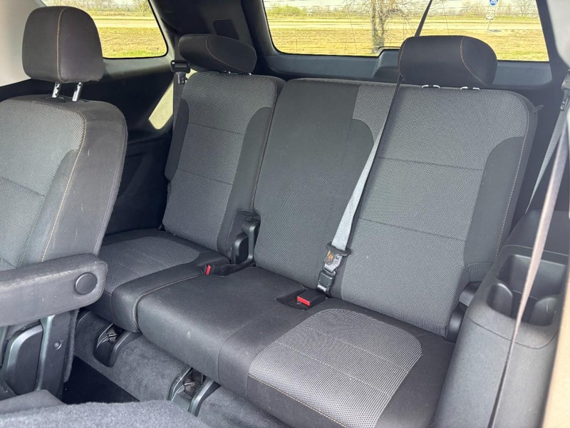 Chevrolet Traverse Vehicle Full-screen Gallery Image 10