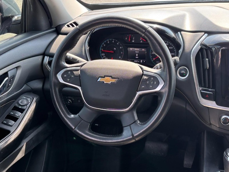 Chevrolet Traverse Vehicle Full-screen Gallery Image 13