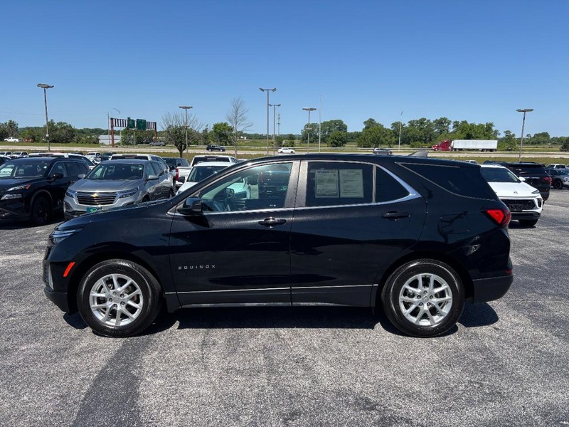 Chevrolet Equinox Vehicle Full-screen Gallery Image 2