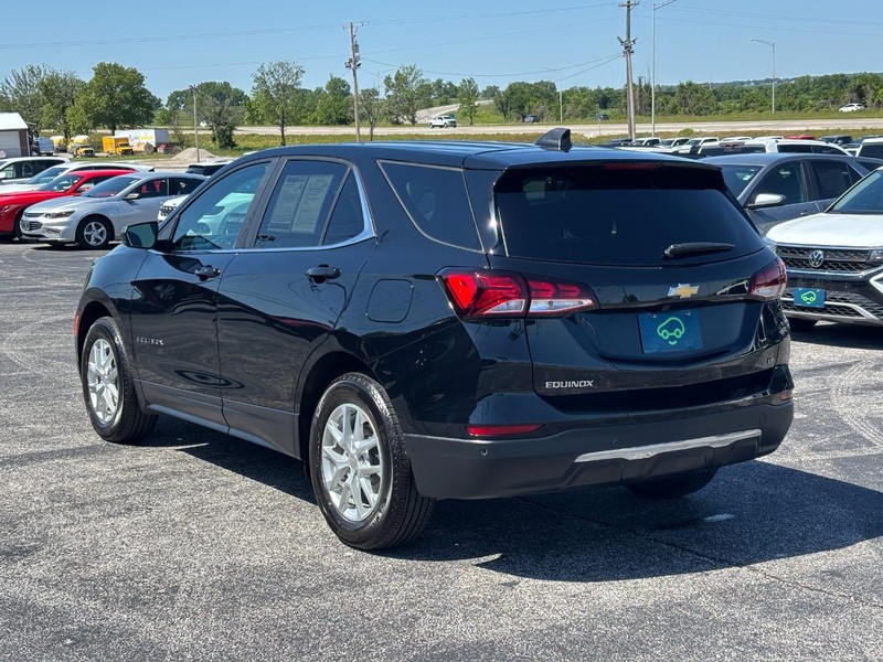 Chevrolet Equinox Vehicle Full-screen Gallery Image 3