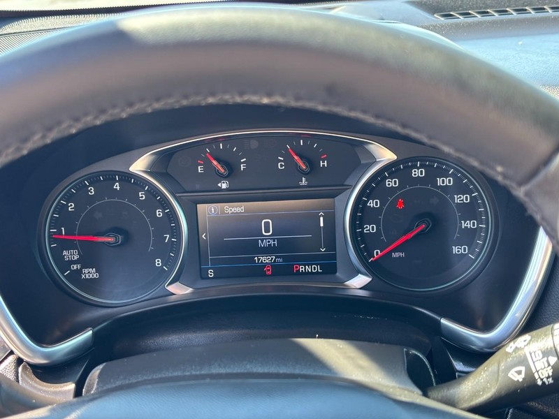 Chevrolet Equinox Vehicle Full-screen Gallery Image 19