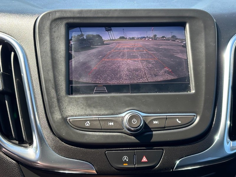 Chevrolet Equinox Vehicle Full-screen Gallery Image 21