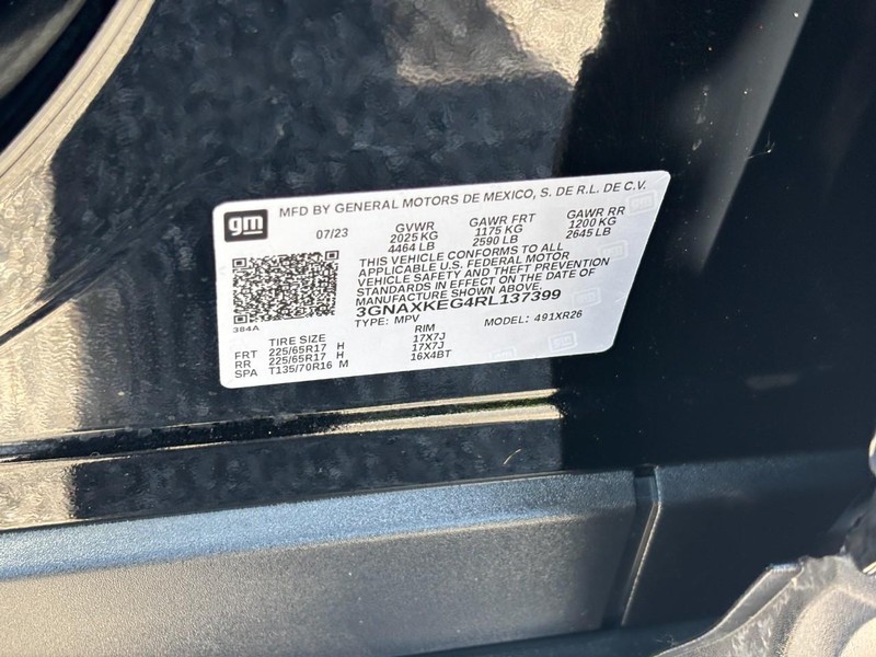 Chevrolet Equinox Vehicle Full-screen Gallery Image 23