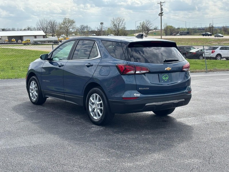 Chevrolet Equinox Vehicle Full-screen Gallery Image 3