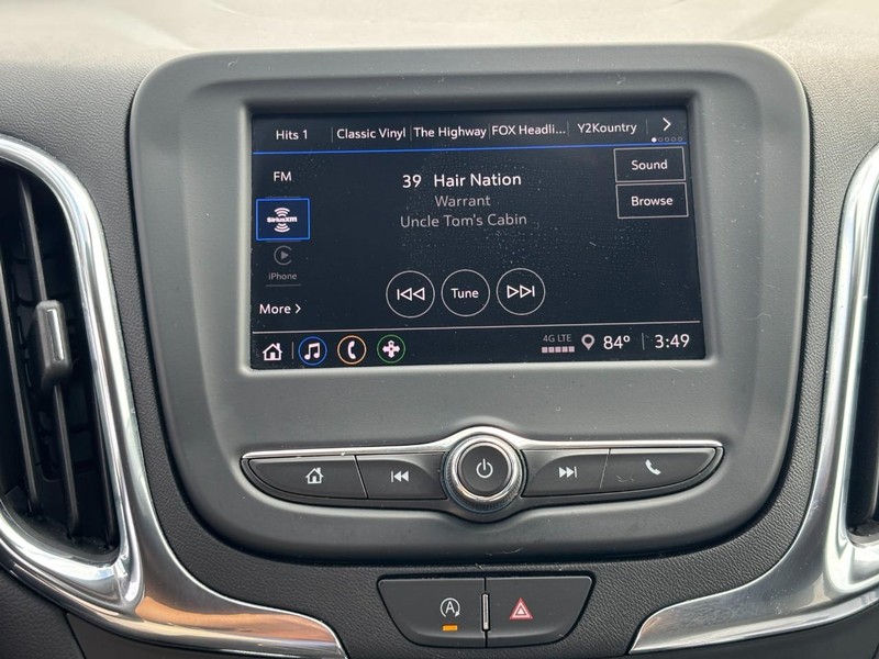 Chevrolet Equinox Vehicle Full-screen Gallery Image 20