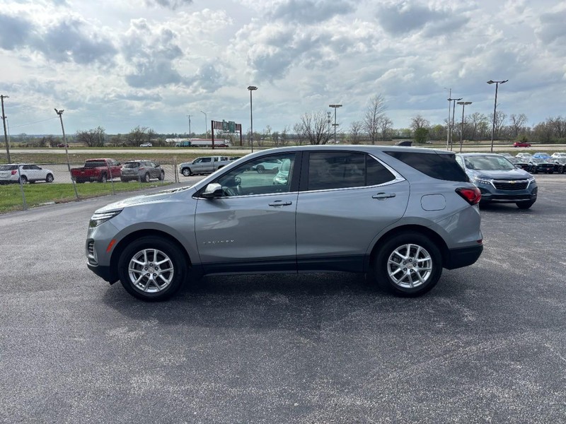 Chevrolet Equinox Vehicle Full-screen Gallery Image 2