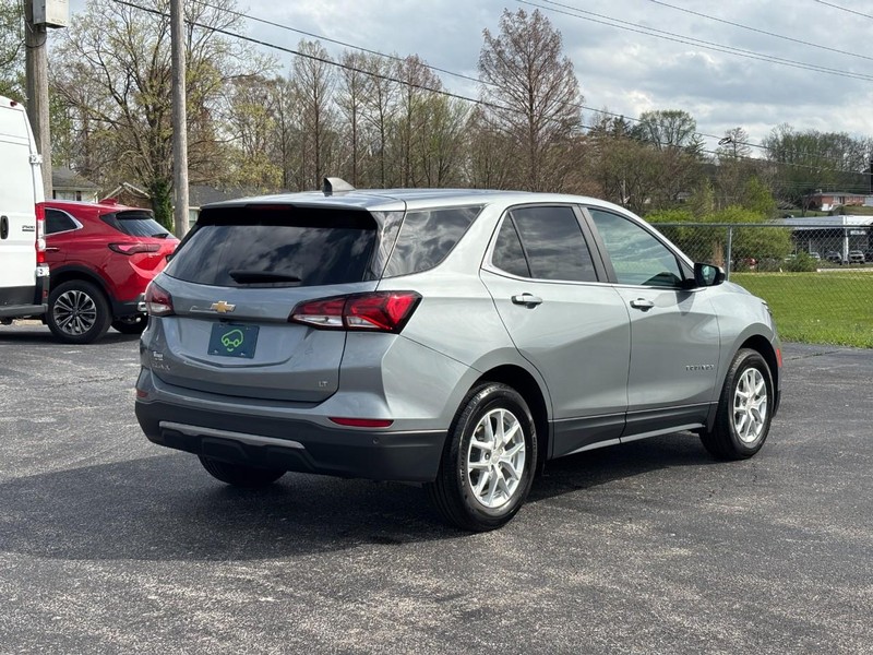 Chevrolet Equinox Vehicle Full-screen Gallery Image 5