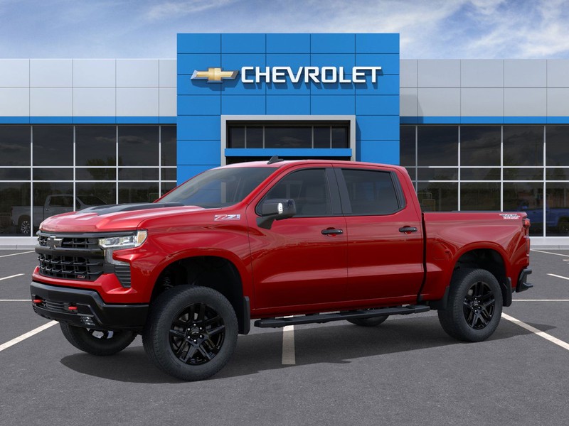 Chevrolet Silverado 1500 Vehicle Full-screen Gallery Image 2
