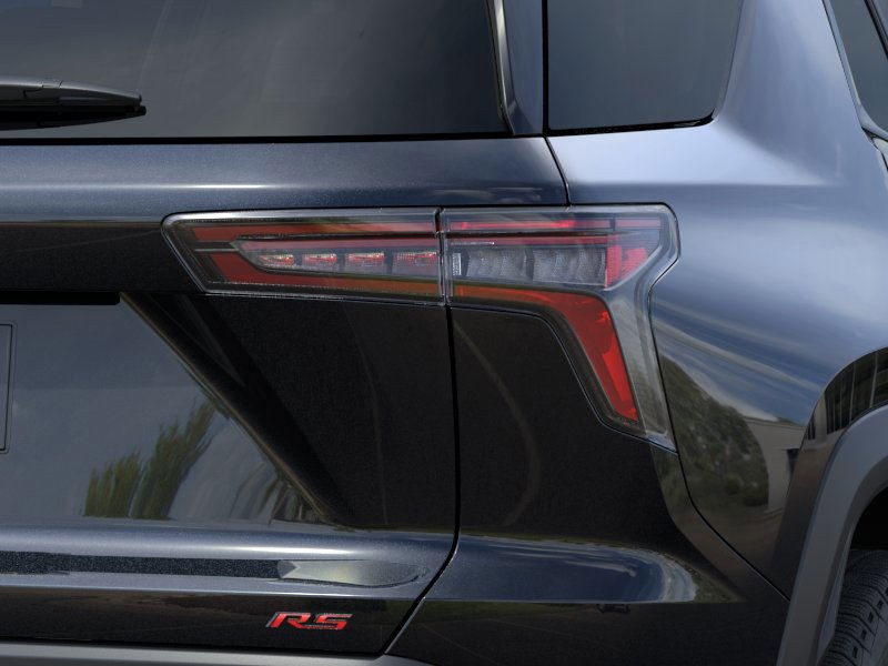 Chevrolet Equinox Vehicle Full-screen Gallery Image 11