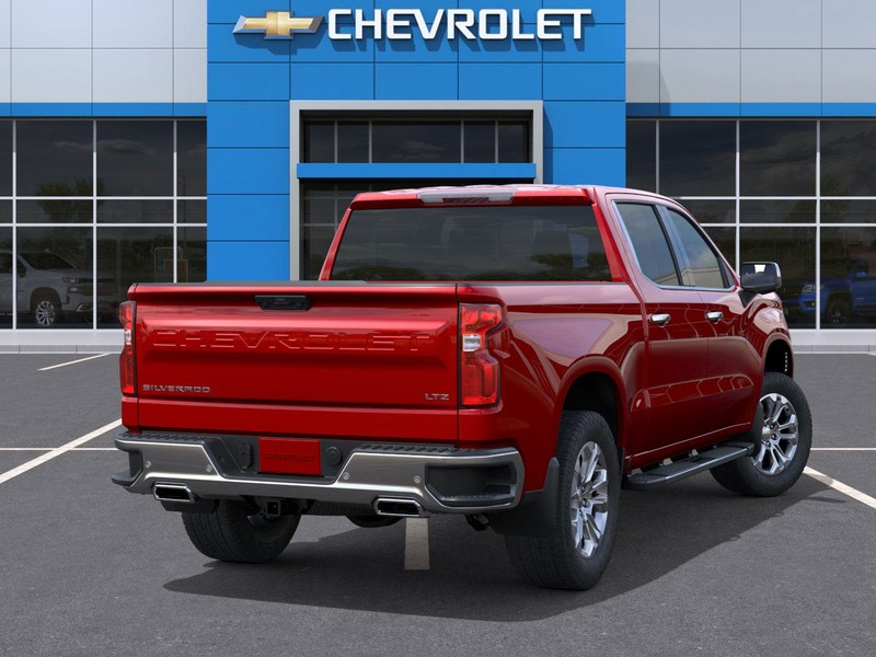 Chevrolet Silverado 1500 Vehicle Full-screen Gallery Image 4