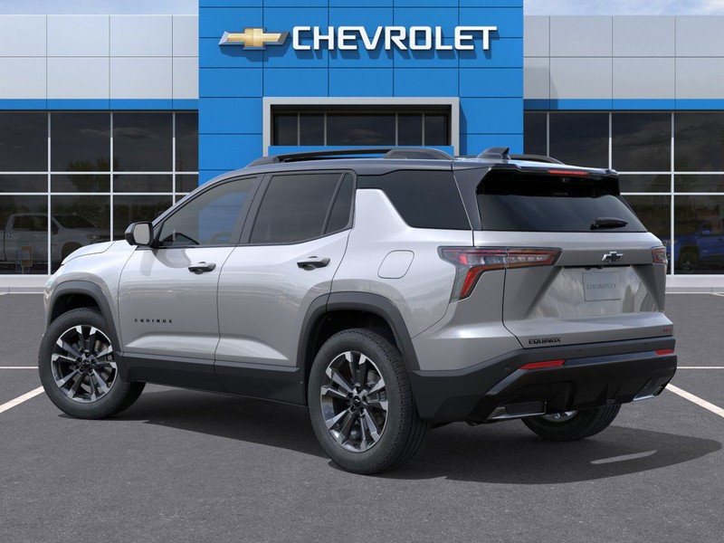 Chevrolet Equinox Vehicle Full-screen Gallery Image 3