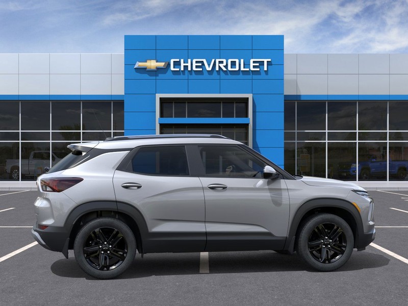 Chevrolet Trailblazer Vehicle Full-screen Gallery Image 5