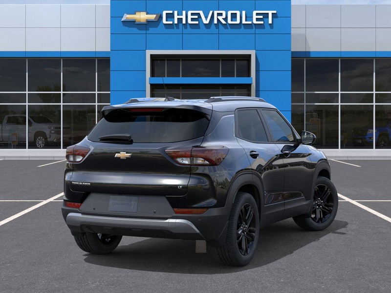 Chevrolet Trailblazer Vehicle Full-screen Gallery Image 4