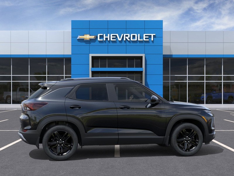 Chevrolet Trailblazer Vehicle Full-screen Gallery Image 5