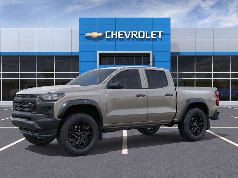 Chevrolet Colorado Vehicle Full-screen Gallery Image 2