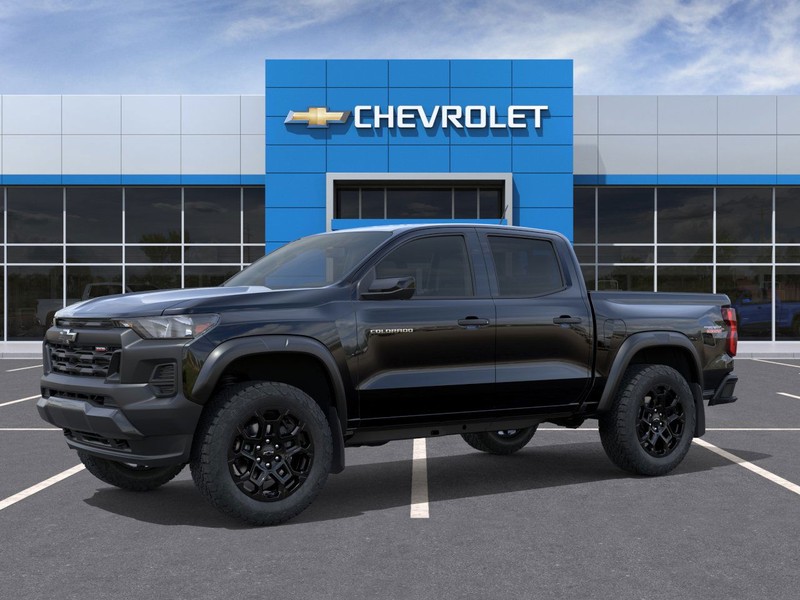 Chevrolet Colorado Vehicle Full-screen Gallery Image 2