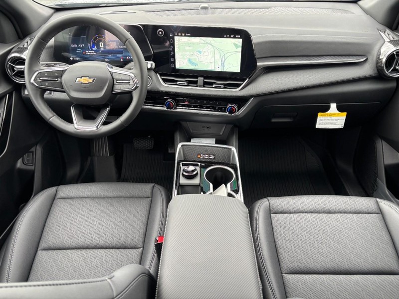 Chevrolet Equinox Vehicle Full-screen Gallery Image 6