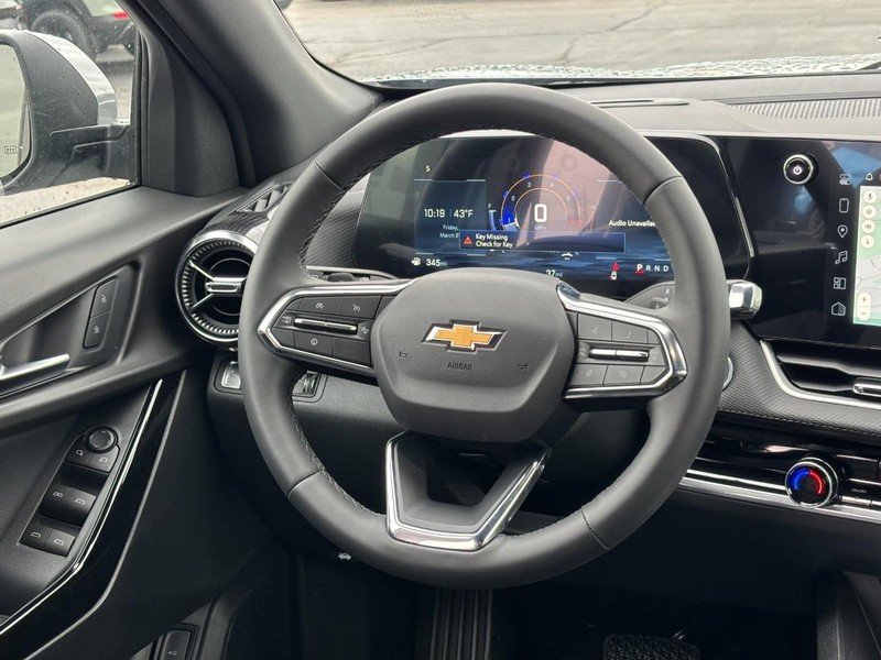 Chevrolet Equinox Vehicle Full-screen Gallery Image 7