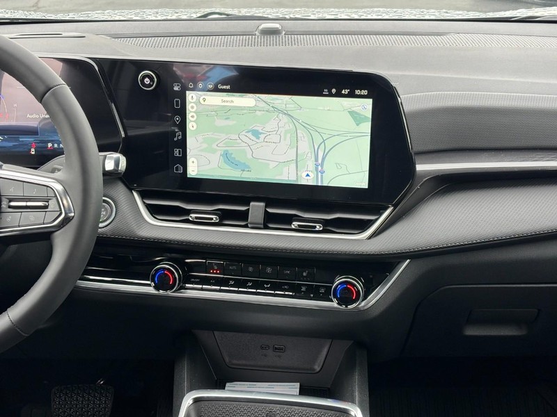 Chevrolet Equinox Vehicle Full-screen Gallery Image 8