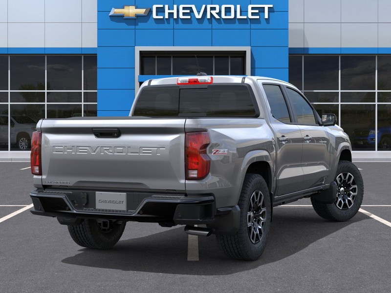Chevrolet Colorado Vehicle Full-screen Gallery Image 4