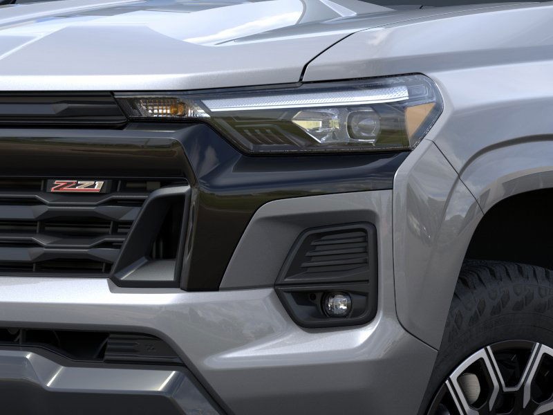 Chevrolet Colorado Vehicle Full-screen Gallery Image 10