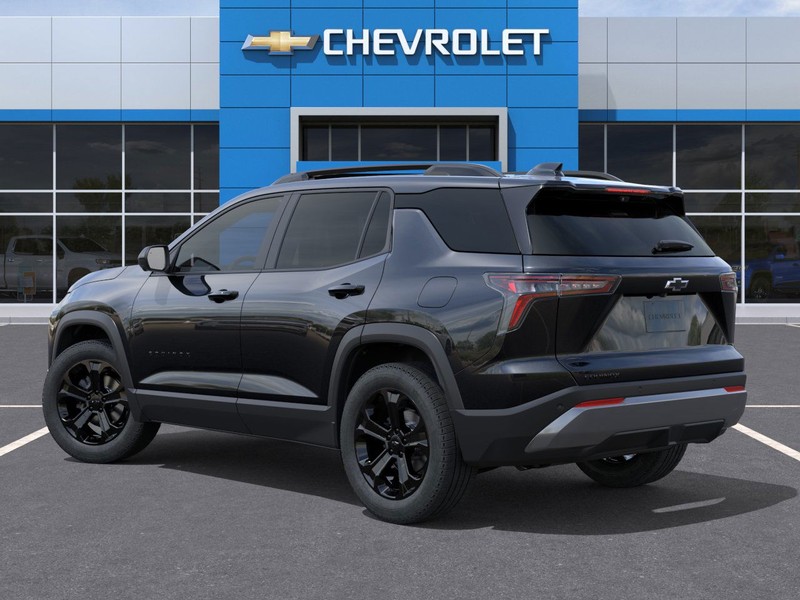 Chevrolet Equinox Vehicle Full-screen Gallery Image 3