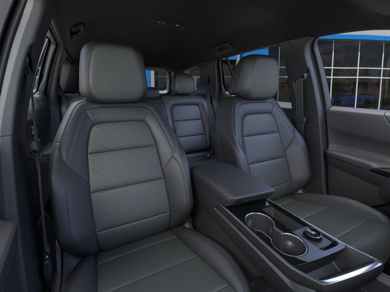 Chevrolet Equinox Vehicle Full-screen Gallery Image 16