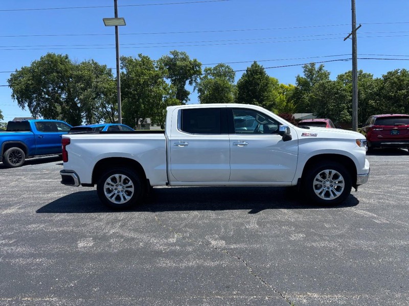 Chevrolet Silverado 1500 Vehicle Full-screen Gallery Image 6