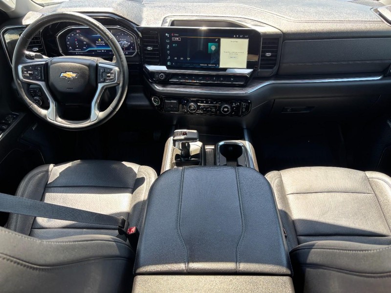 Chevrolet Silverado 1500 Vehicle Full-screen Gallery Image 11
