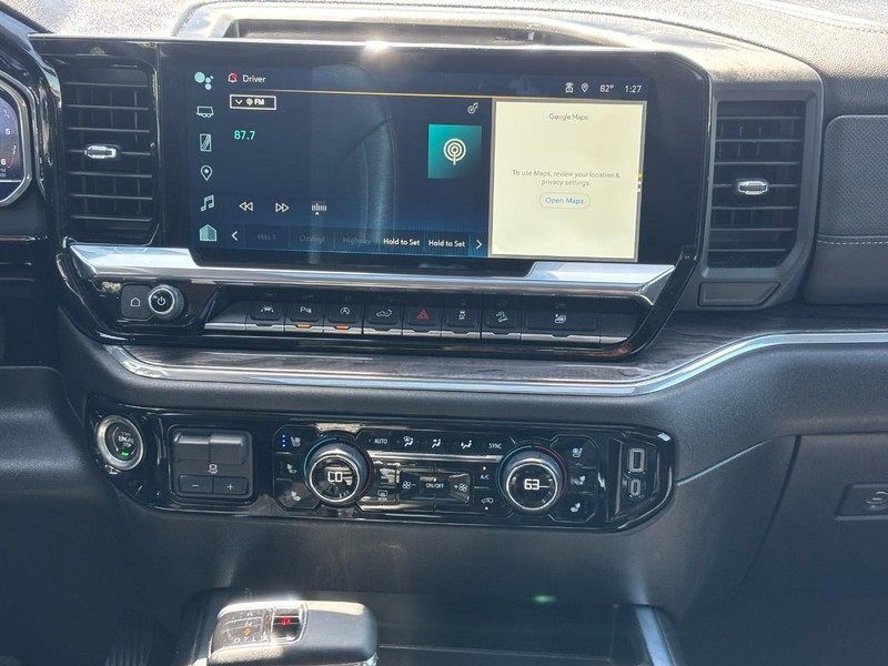 Chevrolet Silverado 1500 Vehicle Full-screen Gallery Image 13
