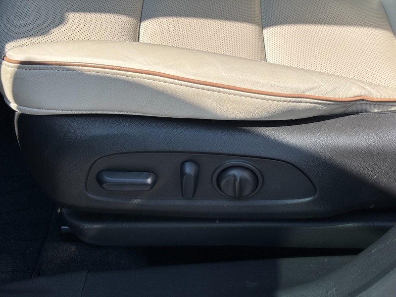 Buick Encore GX Vehicle Full-screen Gallery Image 15