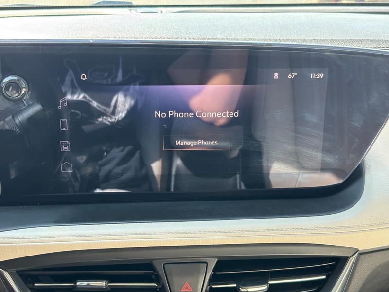 Buick Encore GX Vehicle Full-screen Gallery Image 20