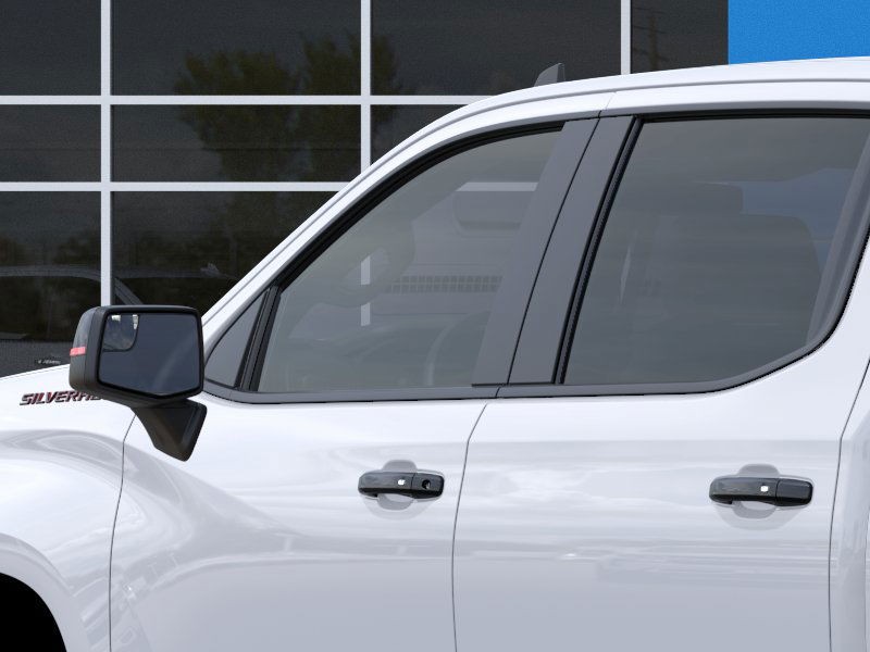 Chevrolet Silverado 1500 Vehicle Full-screen Gallery Image 12