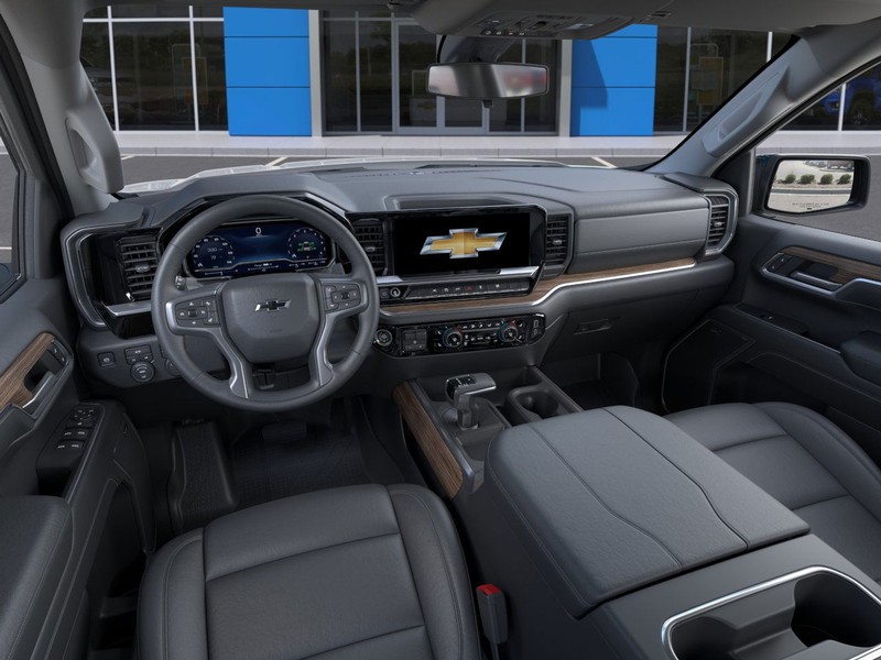 Chevrolet Silverado 1500 Vehicle Full-screen Gallery Image 15