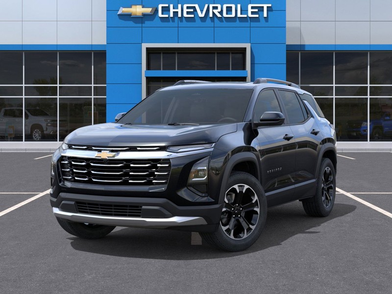 Chevrolet Equinox Vehicle Full-screen Gallery Image 6