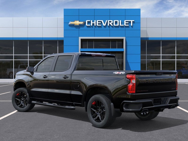 Chevrolet Silverado 1500 Vehicle Full-screen Gallery Image 3