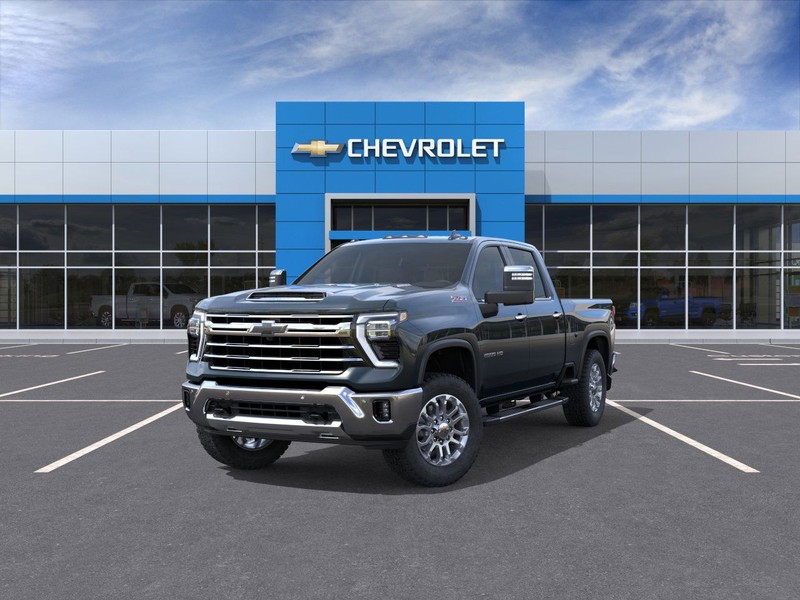 Chevrolet Silverado 2500HD Vehicle Full-screen Gallery Image 8