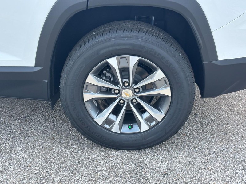 Chevrolet Equinox Vehicle Full-screen Gallery Image 4