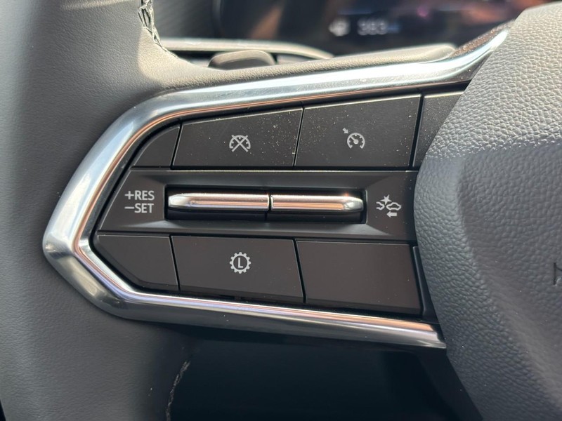 Chevrolet Equinox Vehicle Full-screen Gallery Image 12