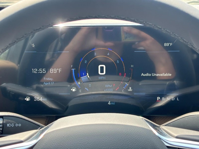 Chevrolet Equinox Vehicle Full-screen Gallery Image 14