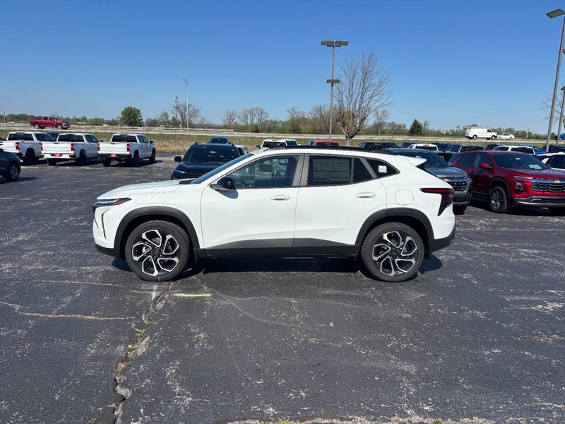 Chevrolet Trax Vehicle Full-screen Gallery Image 2