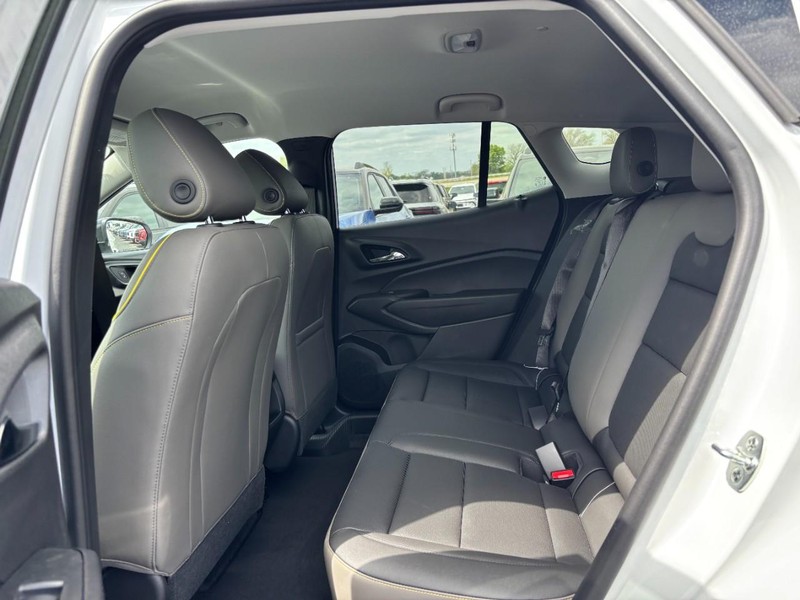 Chevrolet Trax Vehicle Full-screen Gallery Image 5