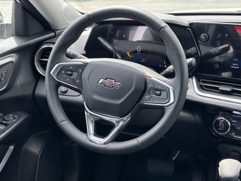 Chevrolet Trax Vehicle Full-screen Gallery Image 7