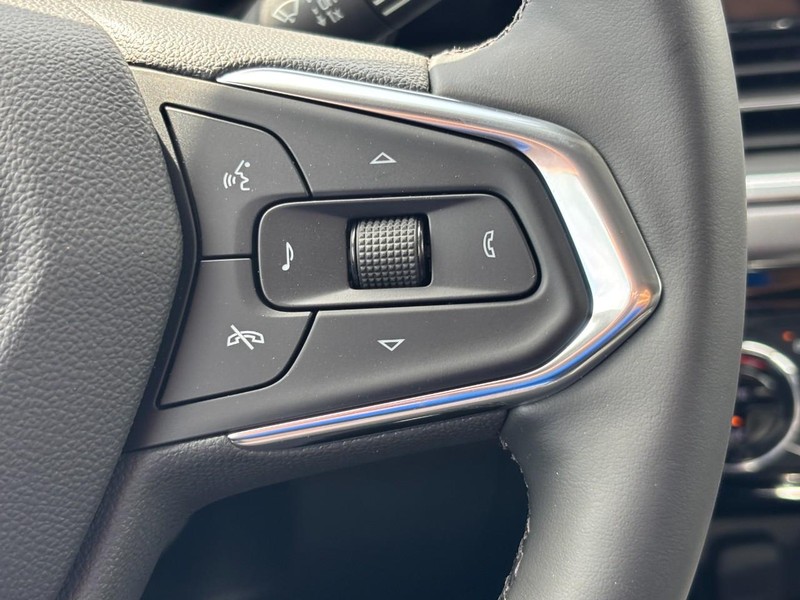 Chevrolet Trax Vehicle Full-screen Gallery Image 13