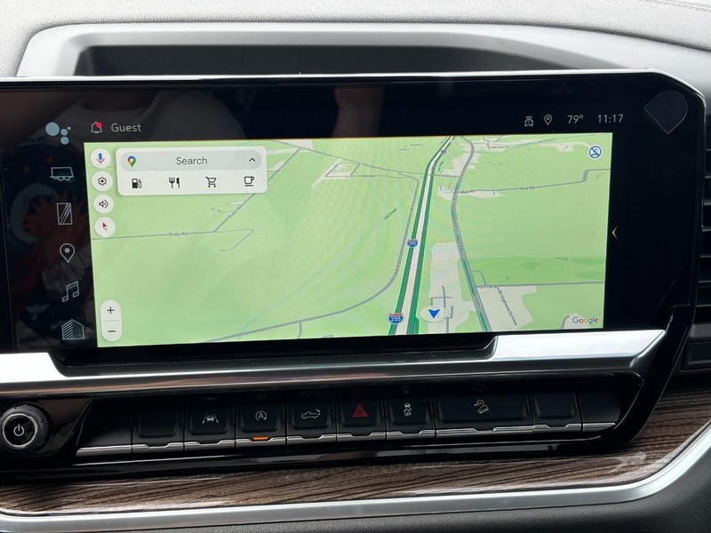 Chevrolet Silverado 1500 Vehicle Full-screen Gallery Image 15
