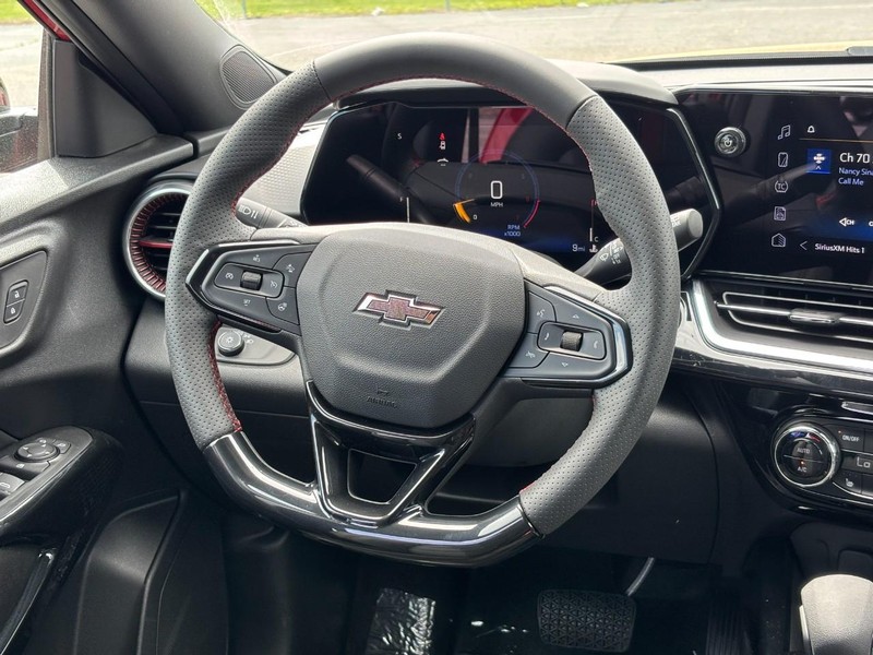 Chevrolet Trax Vehicle Full-screen Gallery Image 7